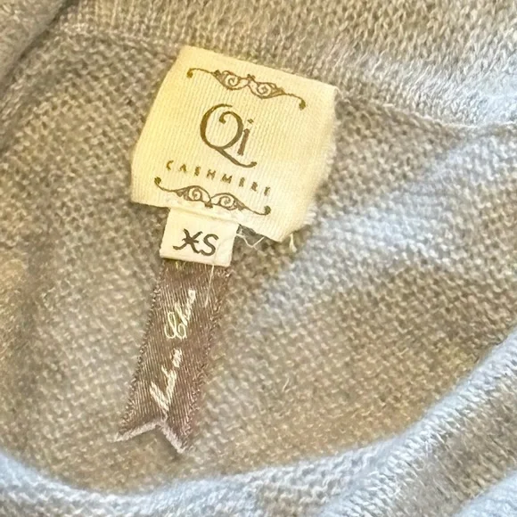 100% Cashmere Cowl Neck Tunic Sweater Gray Long Sleeve Pockets Qi Saks 5th Av XS - Picture 8 of 10